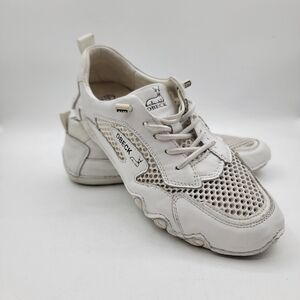 DBECK AirWalker breathable hiking and walking sneakers Read Sizing Info